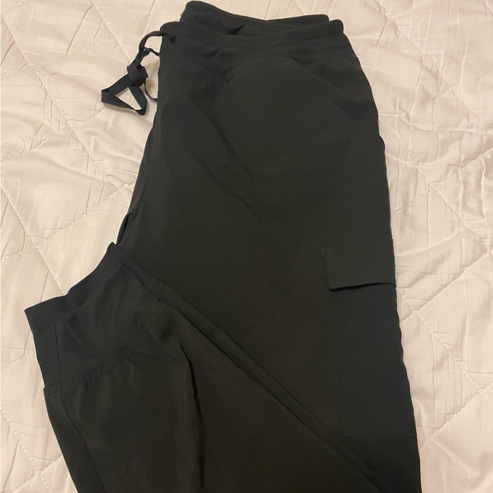Scrub pants